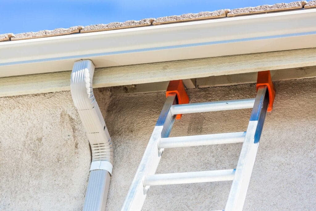 gutter maintenance in Maumelle