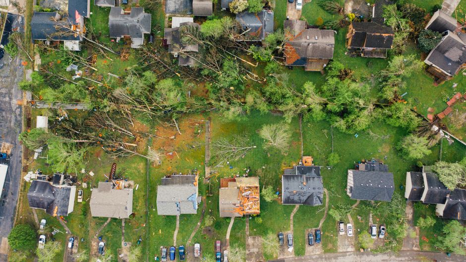 roof insurance claim process Arkansas storm damaged home